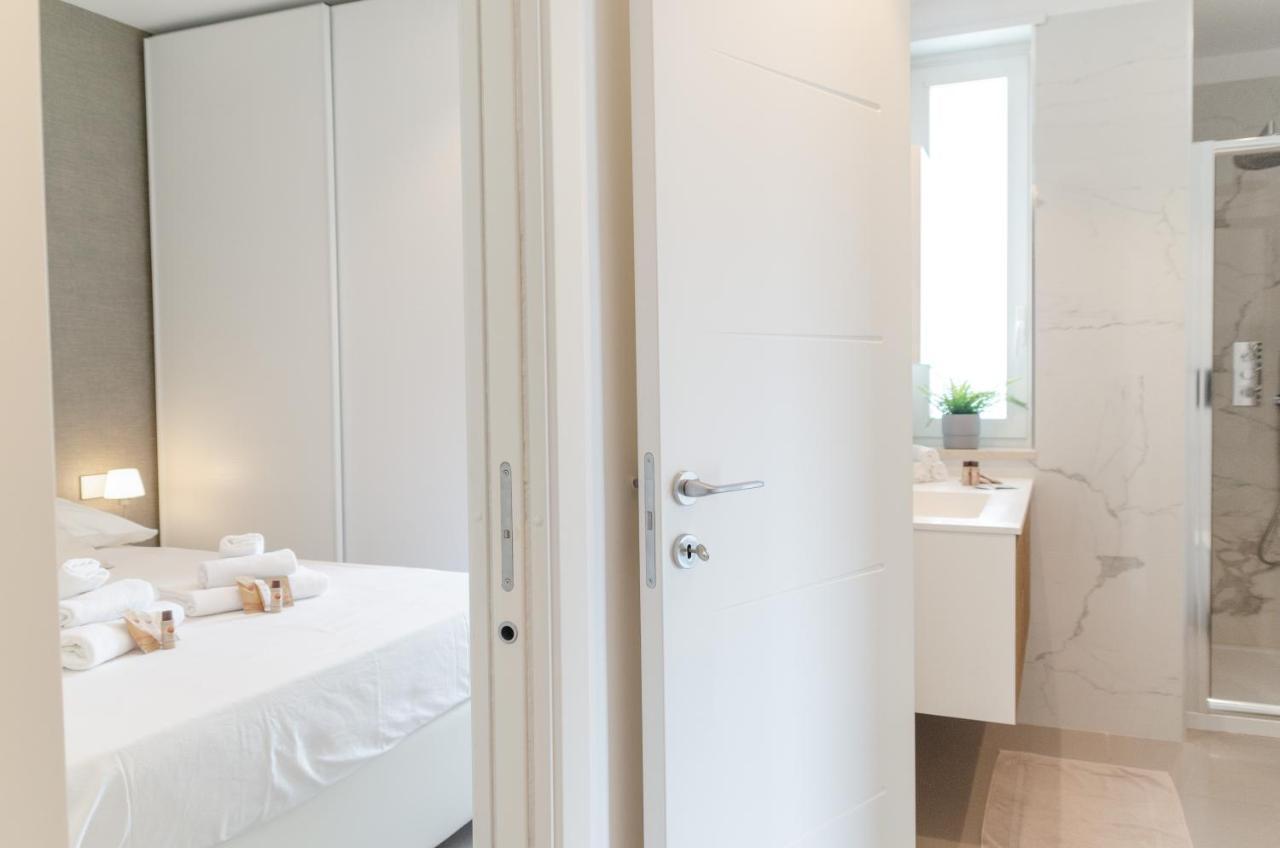 Apulialux Seaview Prestige Apt / Jacuzzi + Parking Polignano a Mare Exterior foto